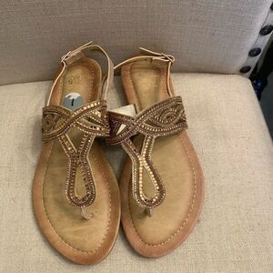 Nwot G.c Sandals